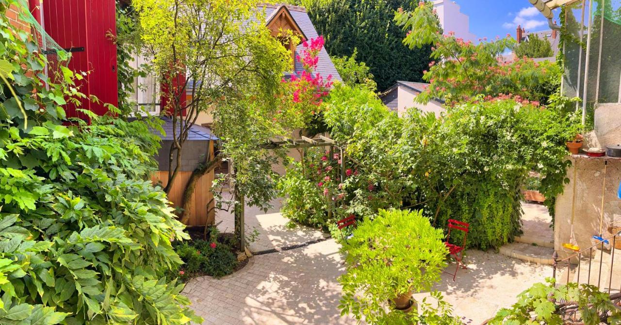 Готель Le Jardin Du Vendome Тур Екстер'єр фото
